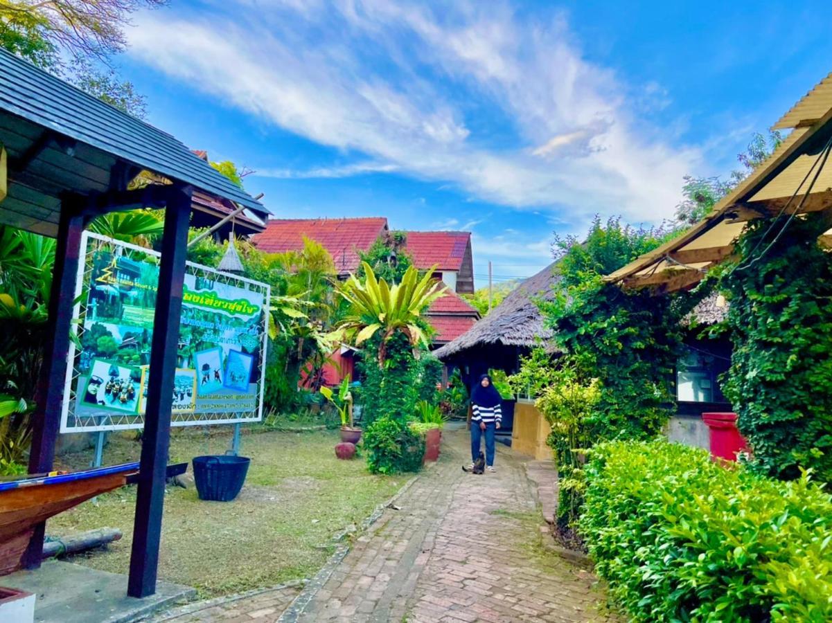 バーン ラーンタ リゾート&スパ Ko Lanta エクステリア 写真