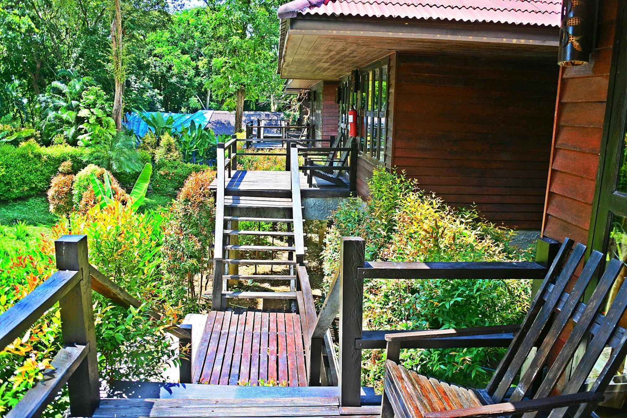 バーン ラーンタ リゾート&スパ Ko Lanta エクステリア 写真